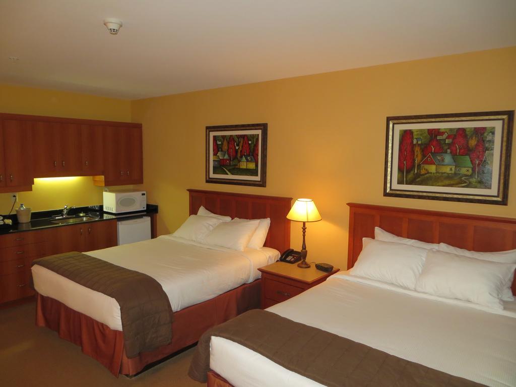 Hotel St-Bernard Saint-Bernard-de-Lacolle الغرفة الصورة